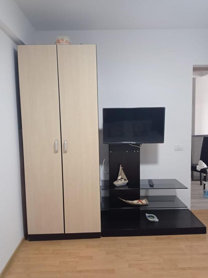 Apartament Lulu Mamaia Nord, 3 Minute De Plaja Navodari Exterior photo